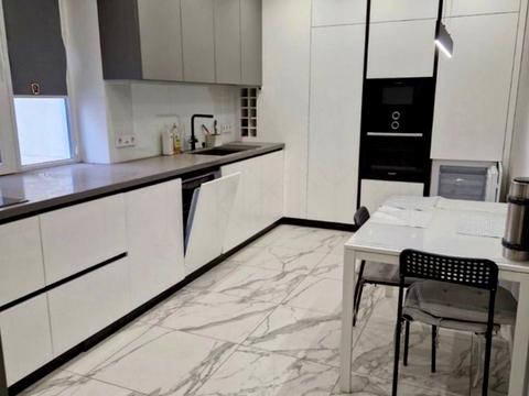 квартира по адресу Гвардейцев-Широнинцев ул., (Будинок 8)