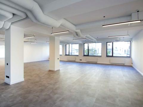 комерційна за адресою Саксаганського вул., 53/80