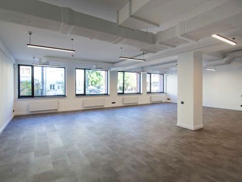 комерційна за адресою Саксаганського вул., 53/80