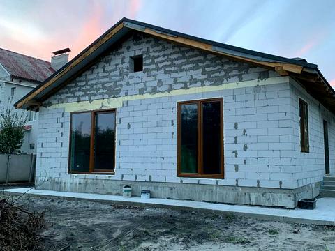 будинок за адресою Вишнева вул.