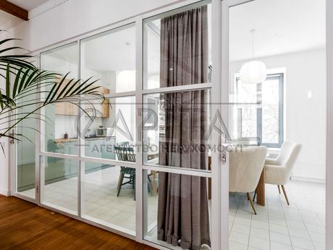 комерційна за адресою Костельна вул., 6