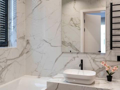 дом по адресу с. Вишенки, Європейська