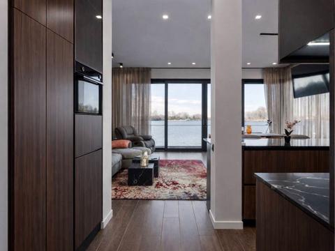 дом по адресу с. Вишенки, Європейська