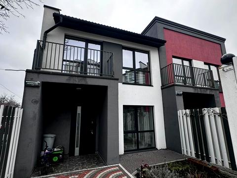 будинок за адресою Некрасова вул.