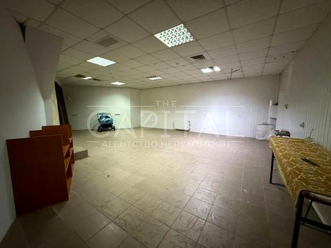 комерційна за адресою Дніпровська вул., 2