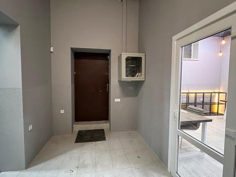 комерційна за адресою Боголюбова вул., 12