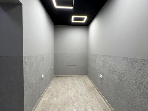 комерційна за адресою Боголюбова вул., 12