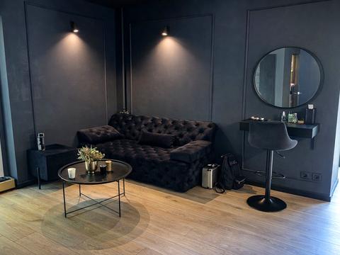 комерційна за адресою Михайла Бойчука вул. (Кіквідзе), 22