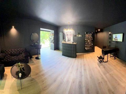 комерційна за адресою Михайла Бойчука вул. (Кіквідзе), 22