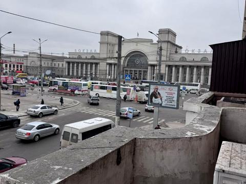 квартира за адресою Вокзальна пл. (Петровського), 2