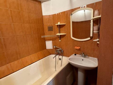 квартира за адресою Вокзальна пл. (Петровського), 2