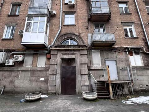 квартира за адресою Вокзальна пл. (Петровського), 2