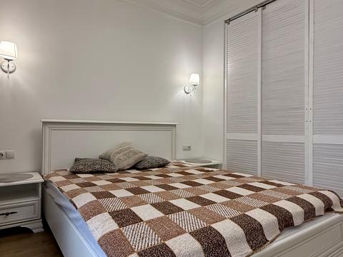 квартира за адресою Залізнична вул., 9