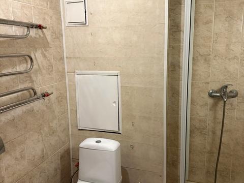 комерційна за адресою Павлівський майдан пл. (Рози Люксембург майдан), 5