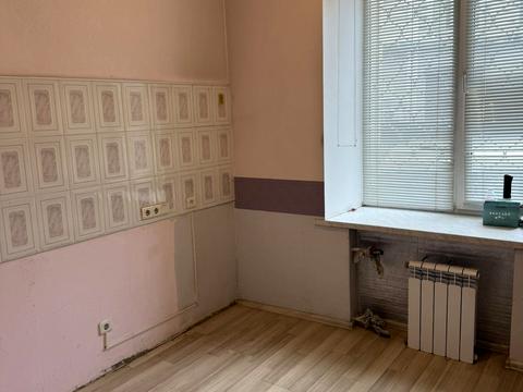 комерційна за адресою Павлівський майдан пл. (Рози Люксембург майдан), 5