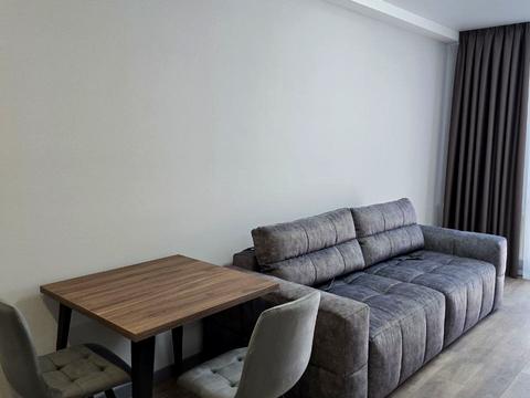 квартира за адресою Михайла Максимовича вул. (Онуфрія Трутенка), (Будинок «Віндзор»)