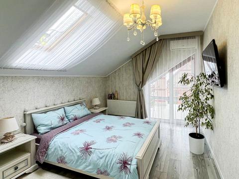 будинок за адресою Андрея Шептицького вул.