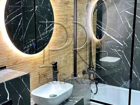 квартира за адресою Щаслива вул., (Будинок 20/10)