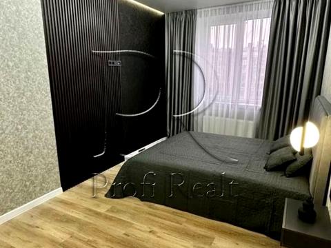 квартира за адресою Щаслива вул., (Будинок 20/10)