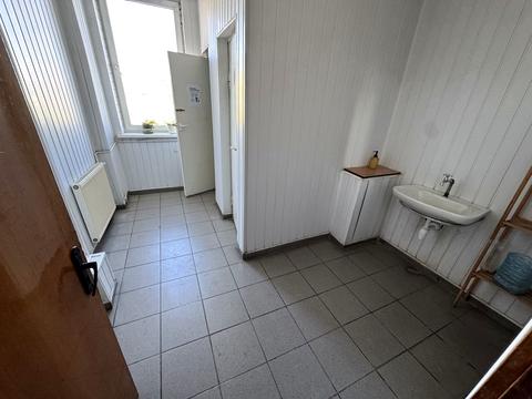 комерційна за адресою Зелена вул., 131