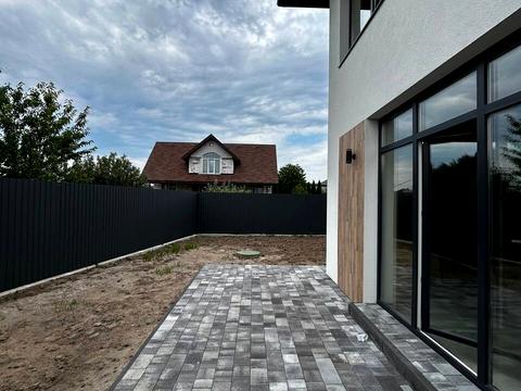 будинок за адресою Симоненка вул.