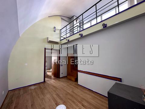 комерційна за адресою Антоновича вул., 157