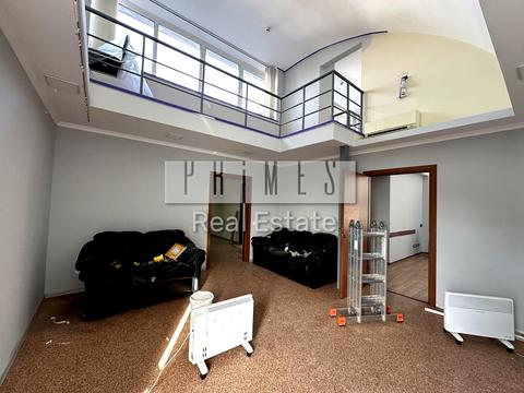 комерційна за адресою Антоновича вул., 157