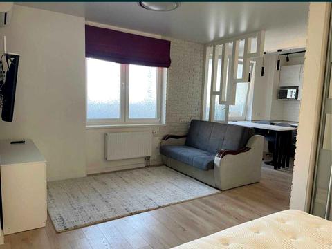 квартира за адресою Академіка Глушкова просп., 9-Д