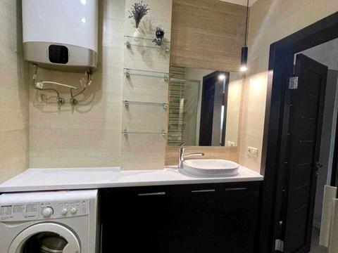 квартира за адресою Академіка Глушкова просп., 9-Д