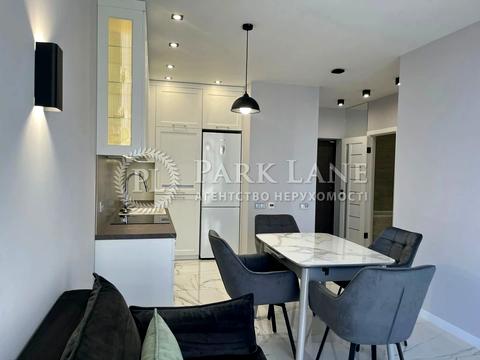 квартира за адресою Любомира Гузара просп. (Космонавта Комарова), 11