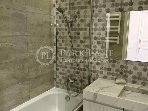 квартира за адресою Любомира Гузара просп. (Космонавта Комарова), 11