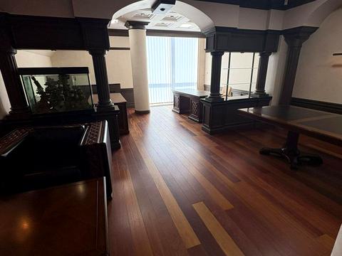 комерційна за адресою Музейний пров., 4