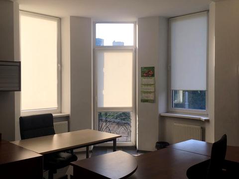 комерційна за адресою Молдовська вул. (Молдавська), 2