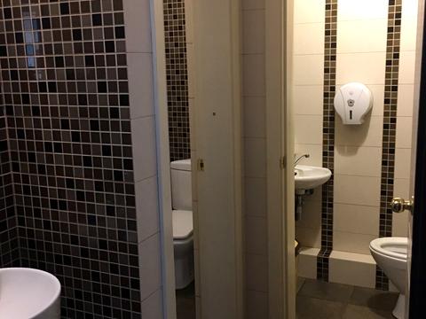 комерційна за адресою Молдовська вул. (Молдавська), 2