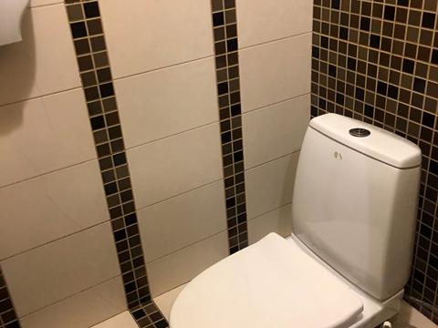 комерційна за адресою Молдовська вул. (Молдавська), 2