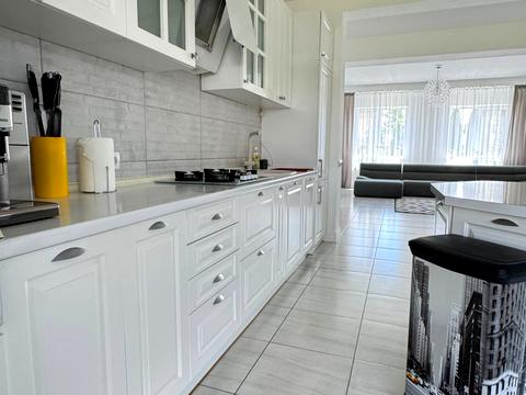 будинок за адресою Святищенська вул.