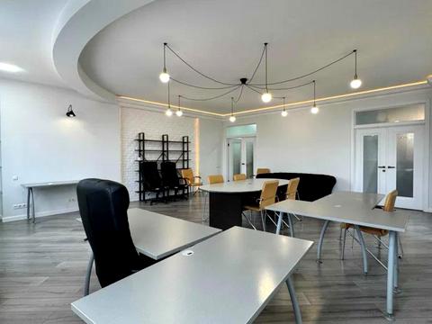 коммерческая по адресу Павла Тычины просп., 18-Б