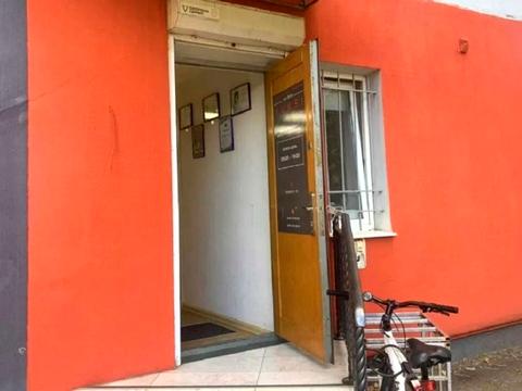 комерційна за адресою Героїв Крут вул. (Валентини Терешкової), 18