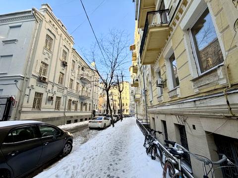 квартира за адресою Стрілецька вул., 7/6