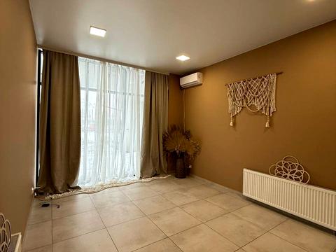 комерційна за адресою Стрийська вул., 108