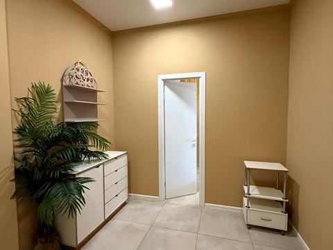 комерційна за адресою Стрийська вул., 108