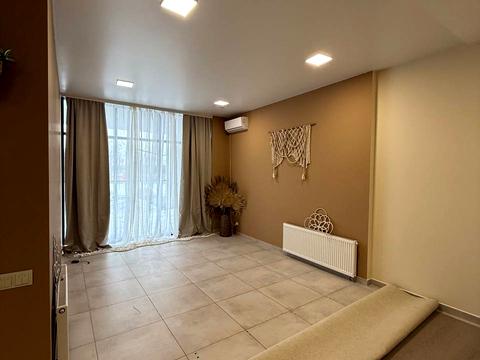 комерційна за адресою Стрийська вул., 108