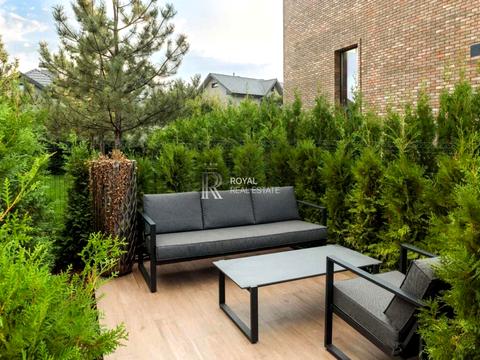 дом по адресу с. Вишенки, Центральна, 11