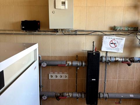 коммерческая по адресу Богдана Хмельницкого ул., 212