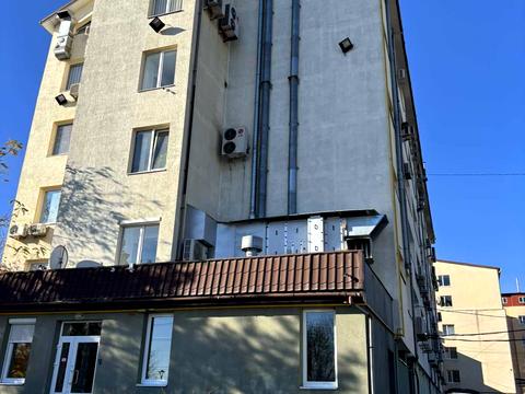 коммерческая по адресу Богдана Хмельницкого ул., 212