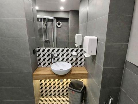 комерційна за адресою Василя Стефаника вул., 15