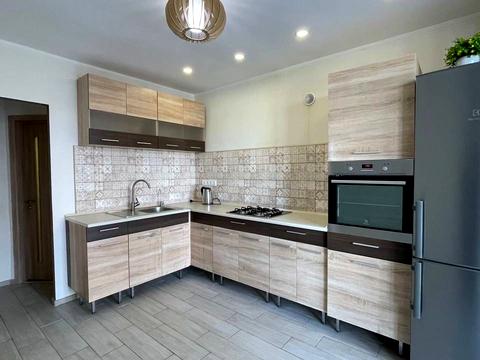 квартира за адресою Високовольтна вул., 14-Д