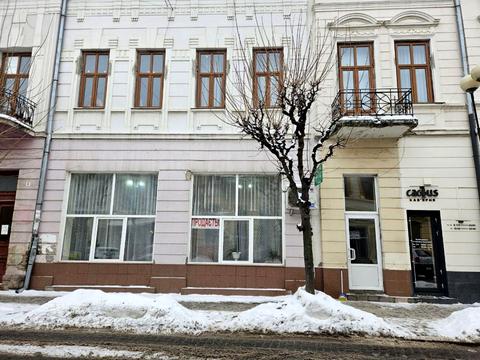 коммерческая по адресу Театральная ул., 13