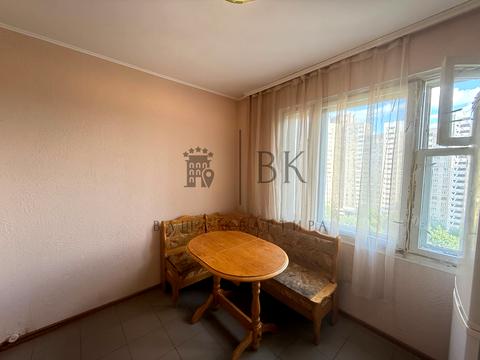 квартира за адресою Академіка Заболотного вул., 82