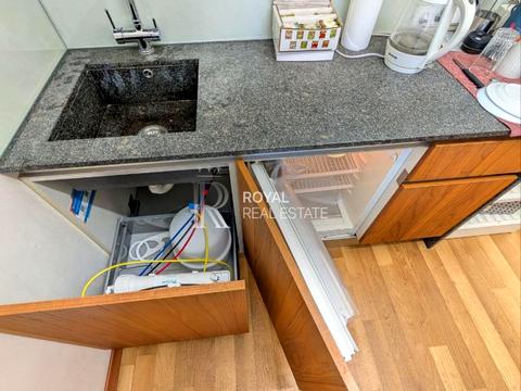 комерційна за адресою Хрещатик вул. (Kreschatic), 25